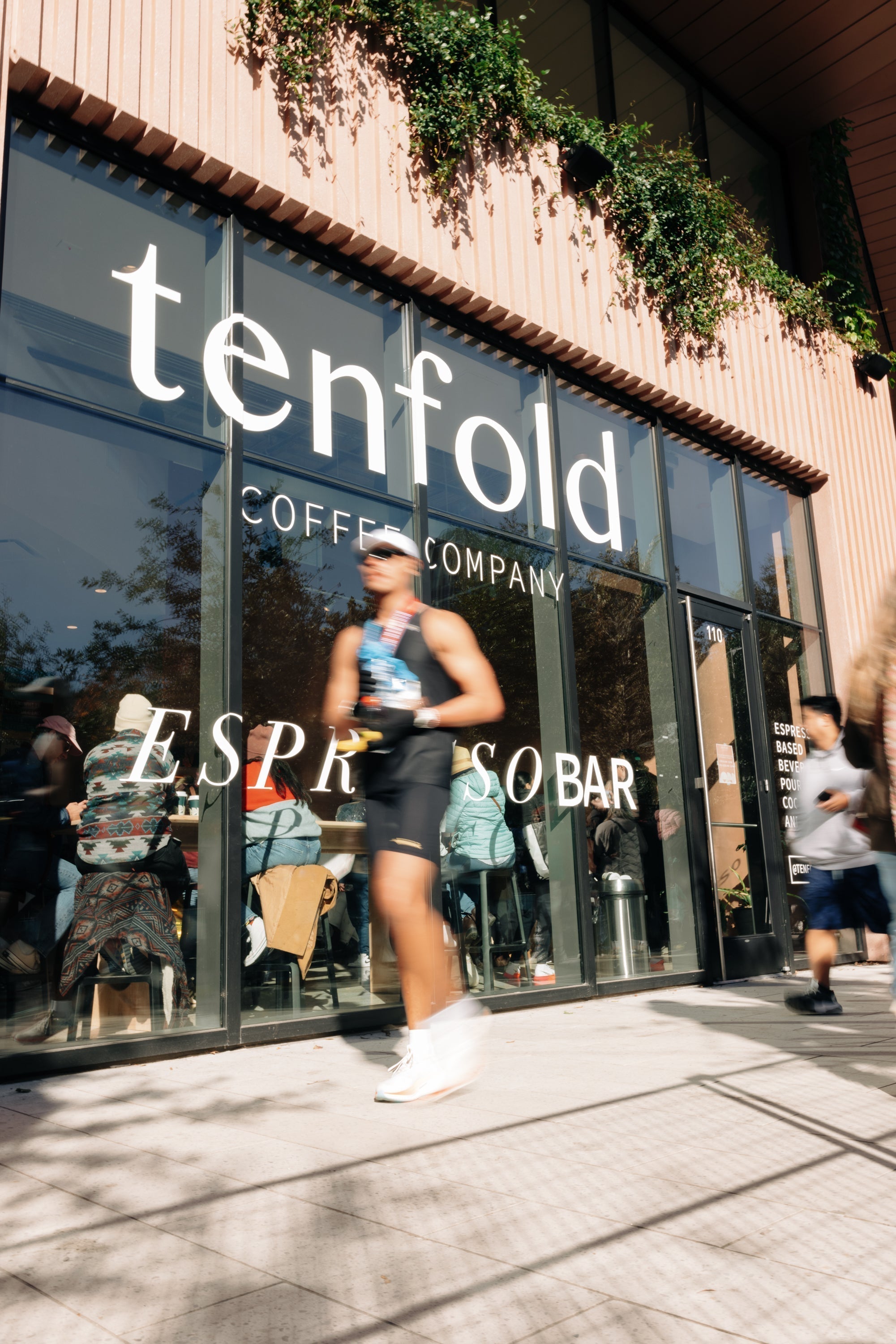 Houston Marathon Highlights: Tenfold Coffee Downtown at the Heart of the Action